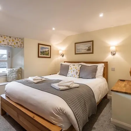 1 Bed In Oc-lr167 *